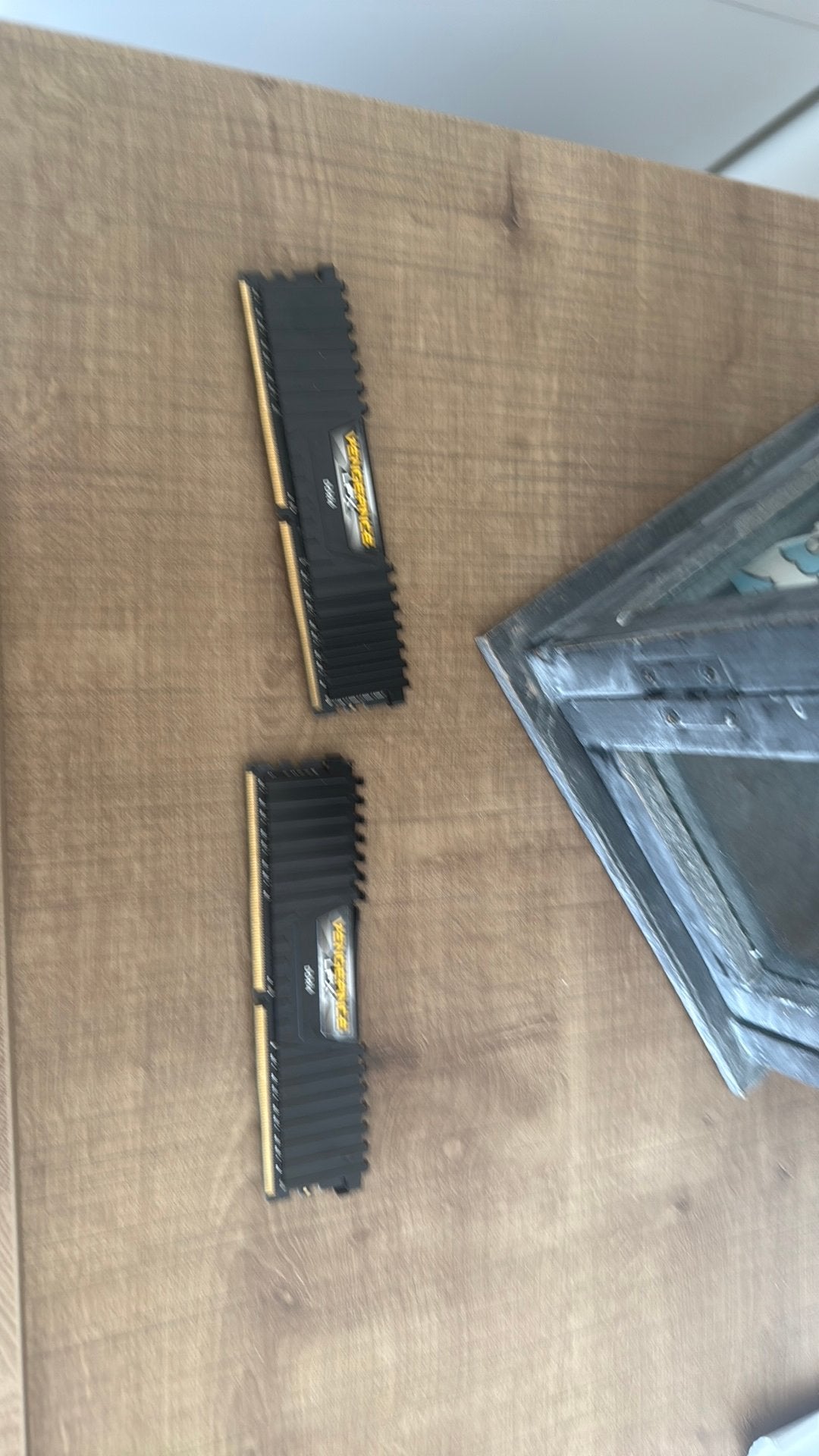 8gb ram 2 3000MHZ, Hobby en Vrije tijd, Modeltreinen | Overige schalen, Ophalen, Gebruikt