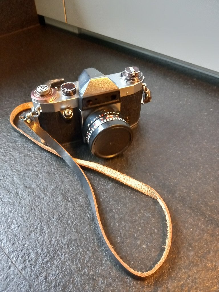 Praktica foto toestel en flits met handvat en draagtas, Enlèvement, Appareils photo