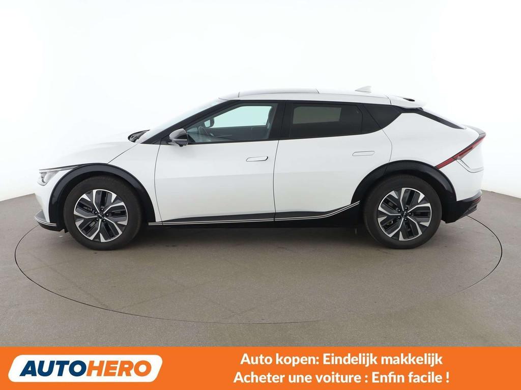 Kia Ev6 electric drive 239 kW 4WD (bj 2023, automaat), Auto's, Kia, Automaat, Elektronische parkeerrem, Gebruikt, Wit