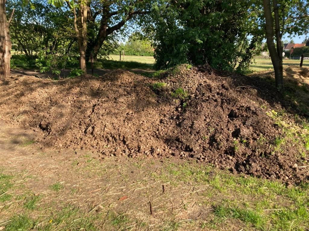 Gratis paardenmest, Tuin en Terras, Ophalen, Mest