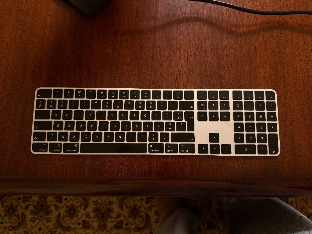 Magic Keyboard met Touch ID + Magic Mouse, Computers en Software, Multimediatoetsen, Azerty, Ophalen of Verzenden, Zo goed als nieuw
