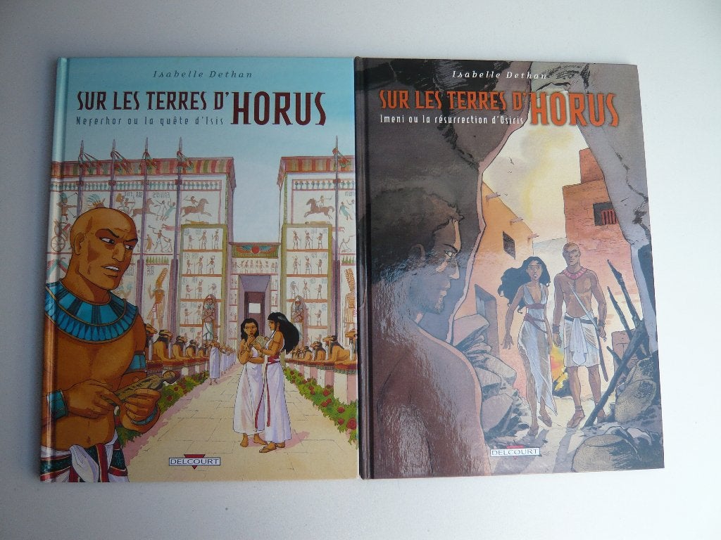 Bd SUR LES TERRES D'HORUS tomes 7 et 8 (EO état neuf), Ophalen of Verzenden, Zo goed als nieuw, DETHAN, Meerdere stripboeken