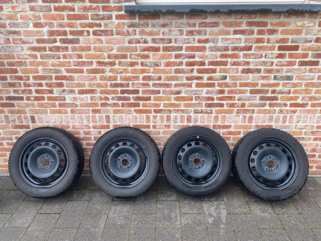 Winterbanden op stalen velg, Auto-onderdelen, Banden en Velgen, Ophalen, Gebruikt, 16 inch, Banden en Velgen