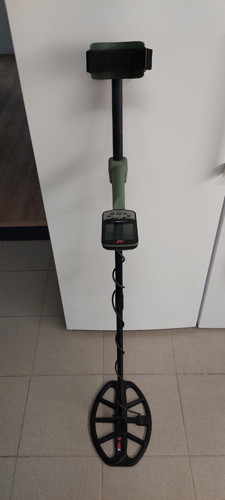 Minelab X-TERRA PRO - Parfait état, Hobby & Loisirs créatifs, Détecteurs de métaux, Comme neuf, Plus de 30 cm, Minelab, Discrimination dans la détection de métaux
