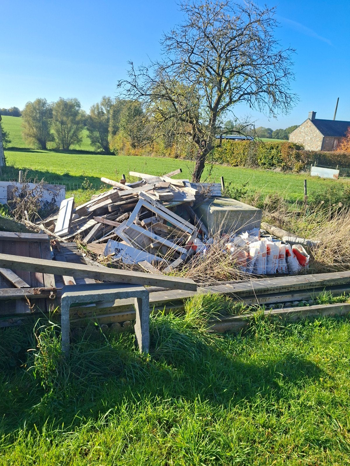 Bois de chauffage à donner, Jardin & Terrasse, 3 à 6 m³, Enlèvement