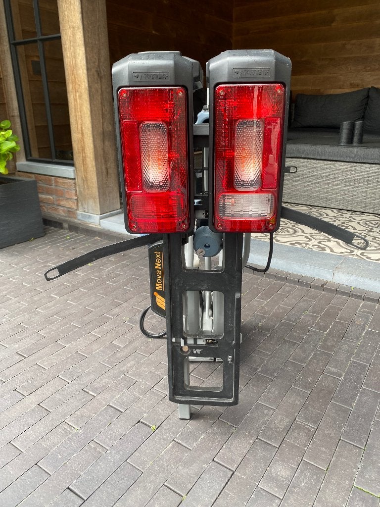 Mova Next fietsdrager, Auto diversen, Fietsendragers, Zo goed als nieuw, Trekhaakdrager, 2 fietsen, Brede banden, Elektrische fiets