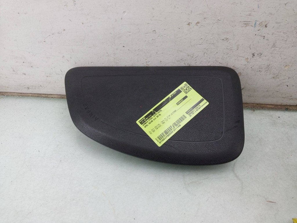AIRBAG SIEGE Opel Adam (01-2012/12-2019) (|13366751|), Postoffice@zf.com, Löwentaler Straße 20
88046  Friedrichshafen, DE, Opel