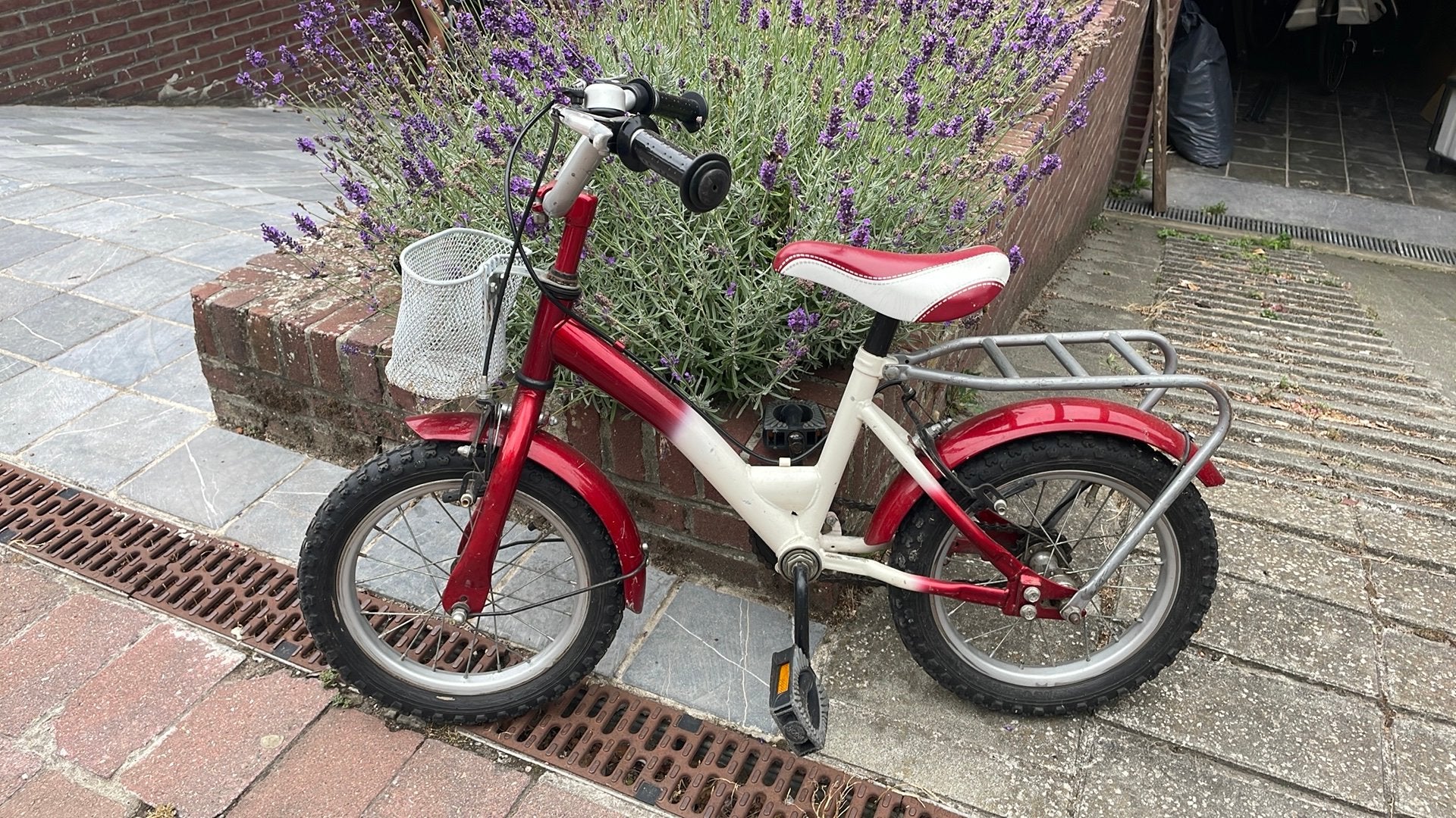 (Eerste) kinderfiets 15 inch, Fietsen en Brommers, Fietsen | Kinderfietsjes, Ophalen, Gebruikt, Velgrem, Minder dan 16 inch