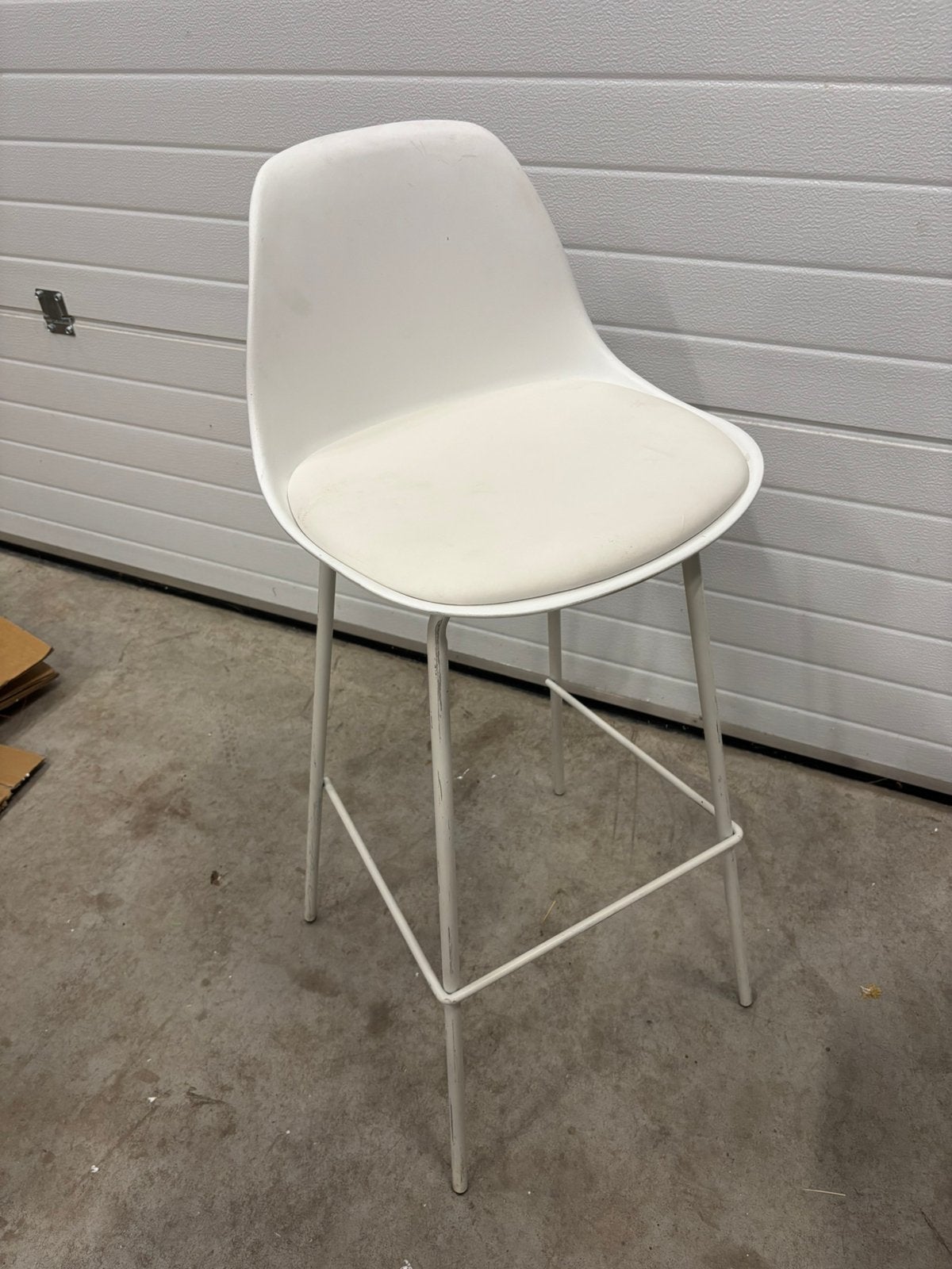 2 of witte barkrukken - alles moet weg., Ophalen, Gebruikt