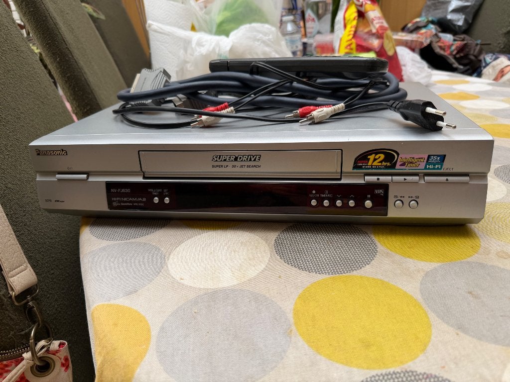 Panasonic NV-FJ630, TV, Hi-fi & Vidéo, Lecteurs vidéo, Enlèvement, Comme neuf, Lecteur ou enregistreur VHS