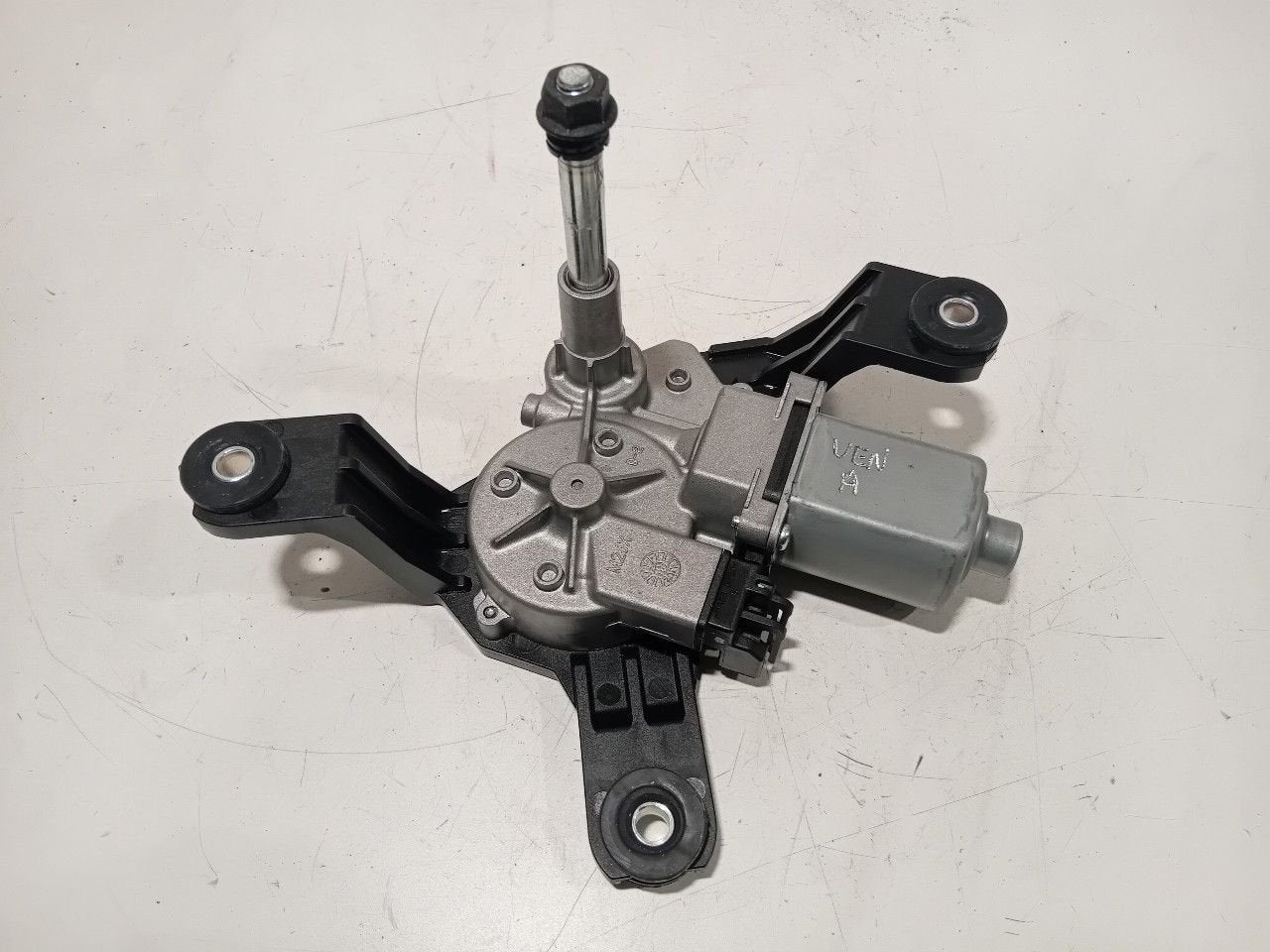 Ruitenwissermotor achter Opel Astra, Onderdelen@venauto.nl, Van der Ven Autorecycling B.V., Gebruikt, Ettenseweg 76, 4706 PB Roosendaal, The Netherlands