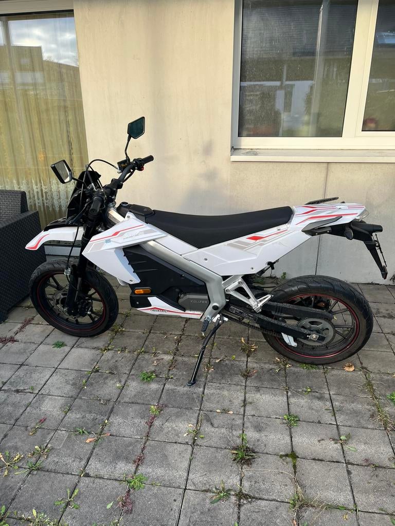 Super crossmotor elektrisch, Fietsen en Brommers, Ophalen, Zo goed als nieuw