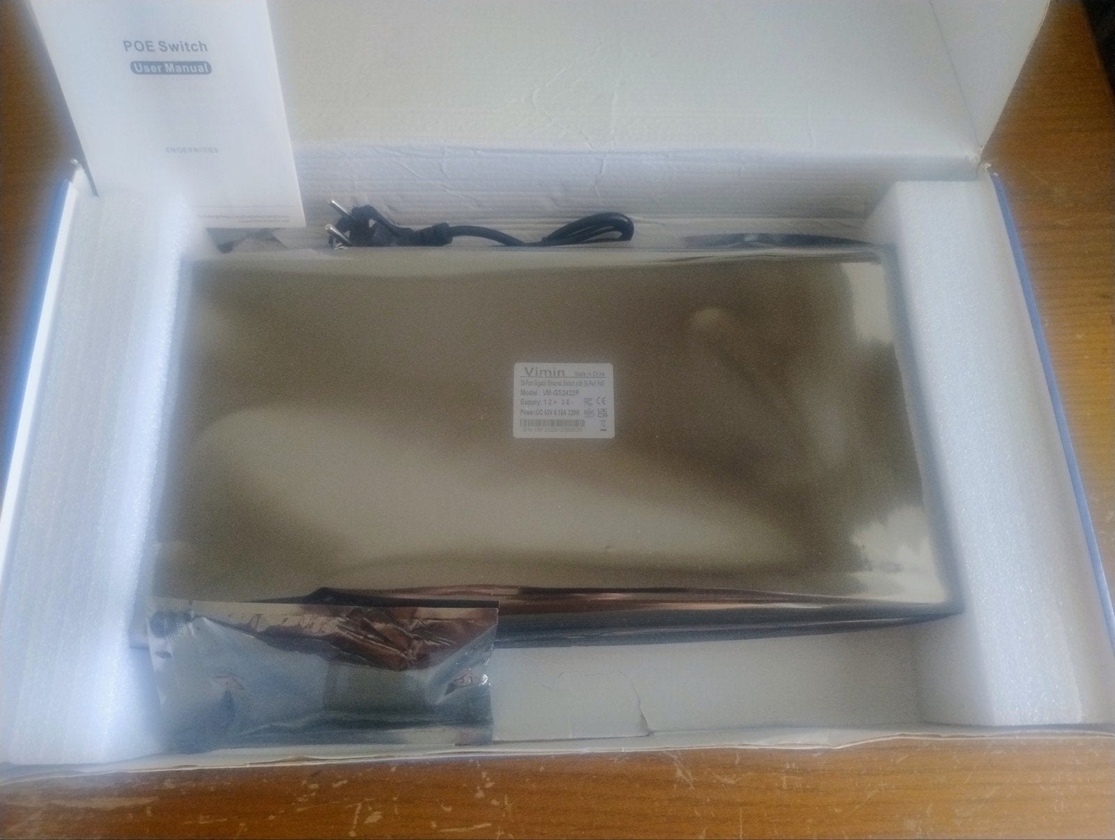 Vimin 28 Port | 24xPoE+320W |, Ophalen of Verzenden, Nieuw