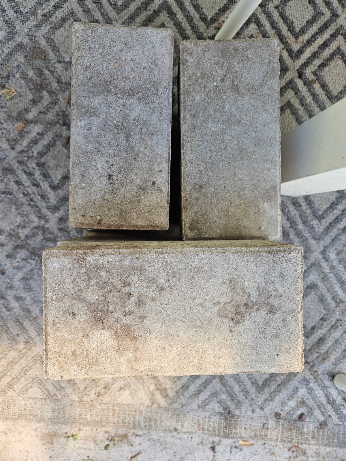 8 rechthoekige betonstenen, Ophalen, Bakstenen
