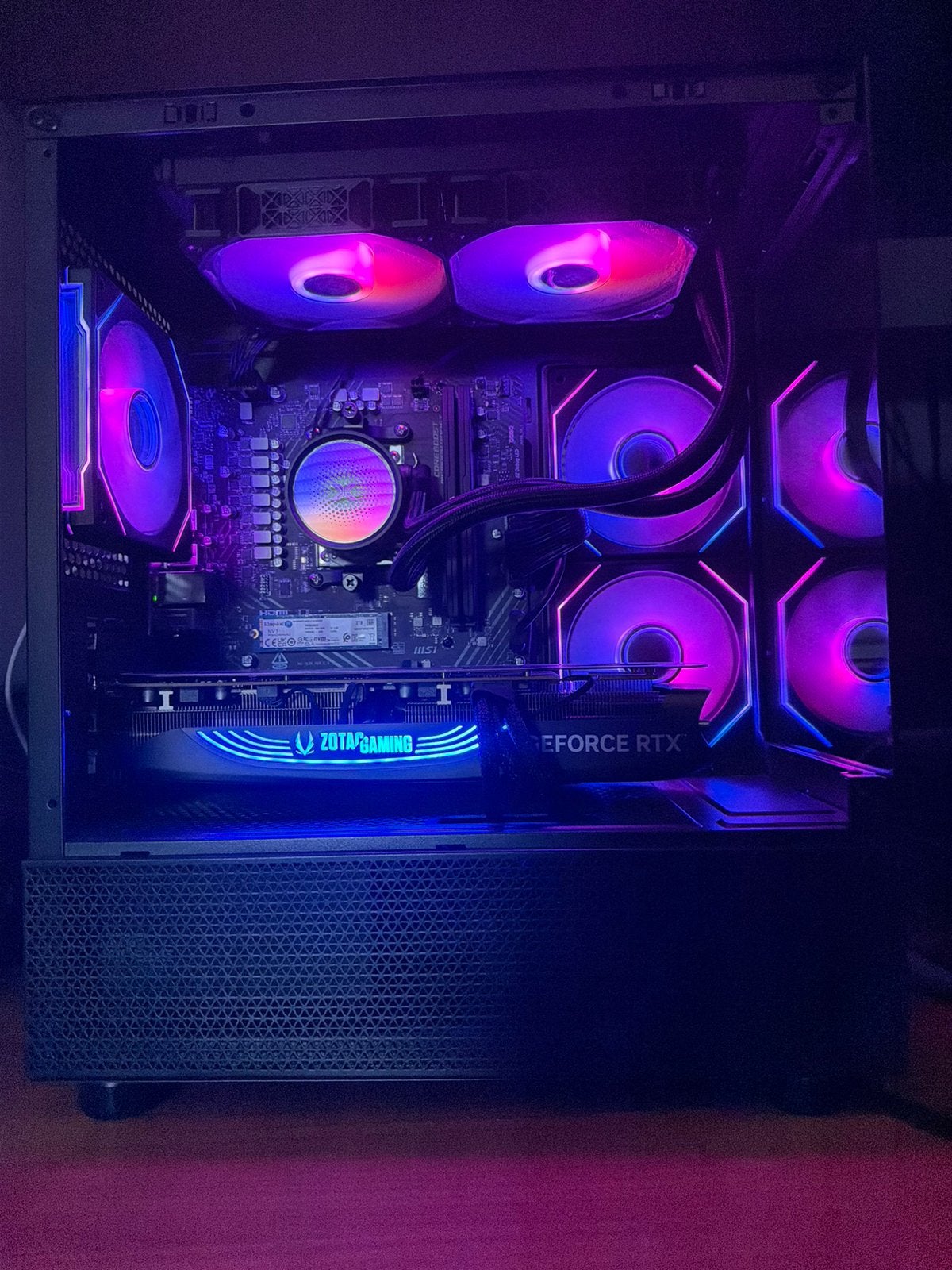 RTX 4080 Super Gaming-pc/Ryzen 7 7800x3D, Computers en Software, Pc- en Netwerkkabels, Ophalen, Zo goed als nieuw