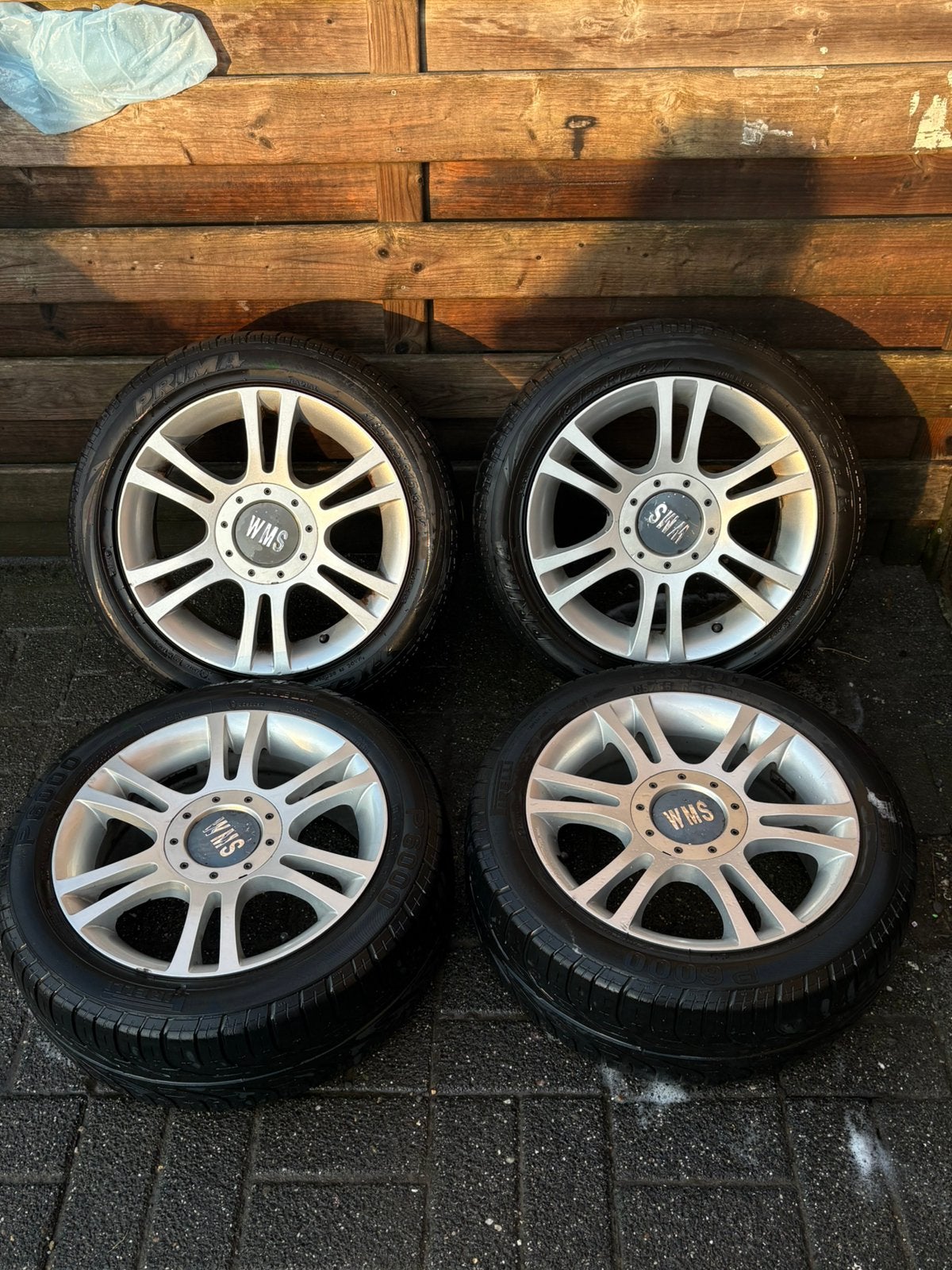 Te koop: WMS lichtmetalen velgen met Pirelli zomerbanden, 15 inch, Ophalen of Verzenden, Band(en), Zomerbanden