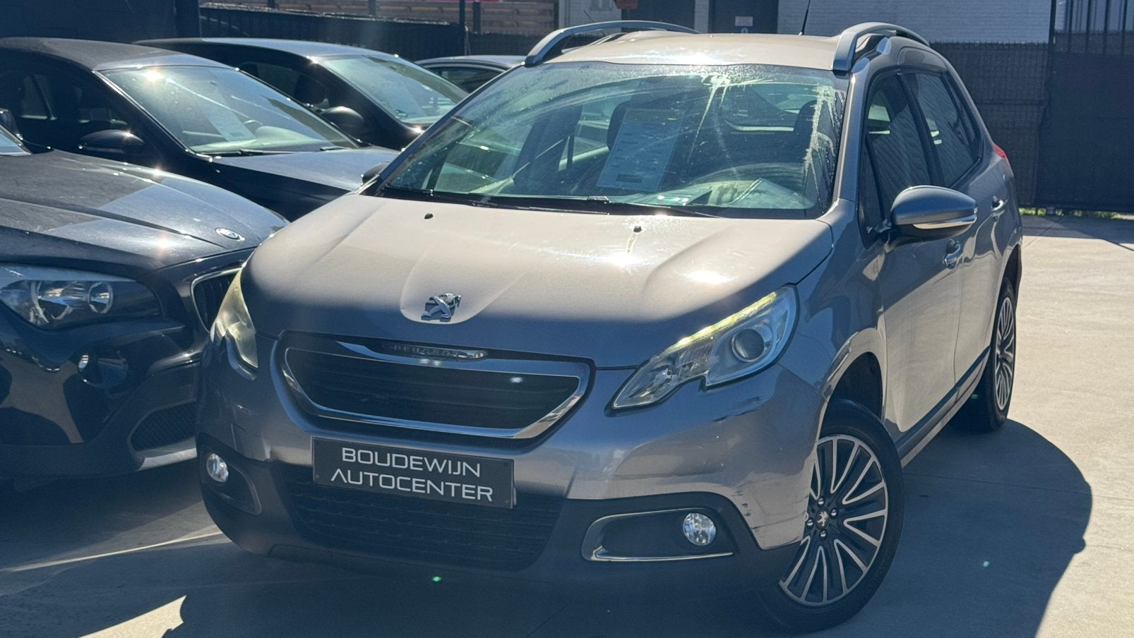 Peugeot 2008 1.2Benzine Euro6B 2016 177.xxxkm/Airco,Cruise,., Auto's, Voorwielaandrijving, Zwart, 5 deurs, Parkeersensor