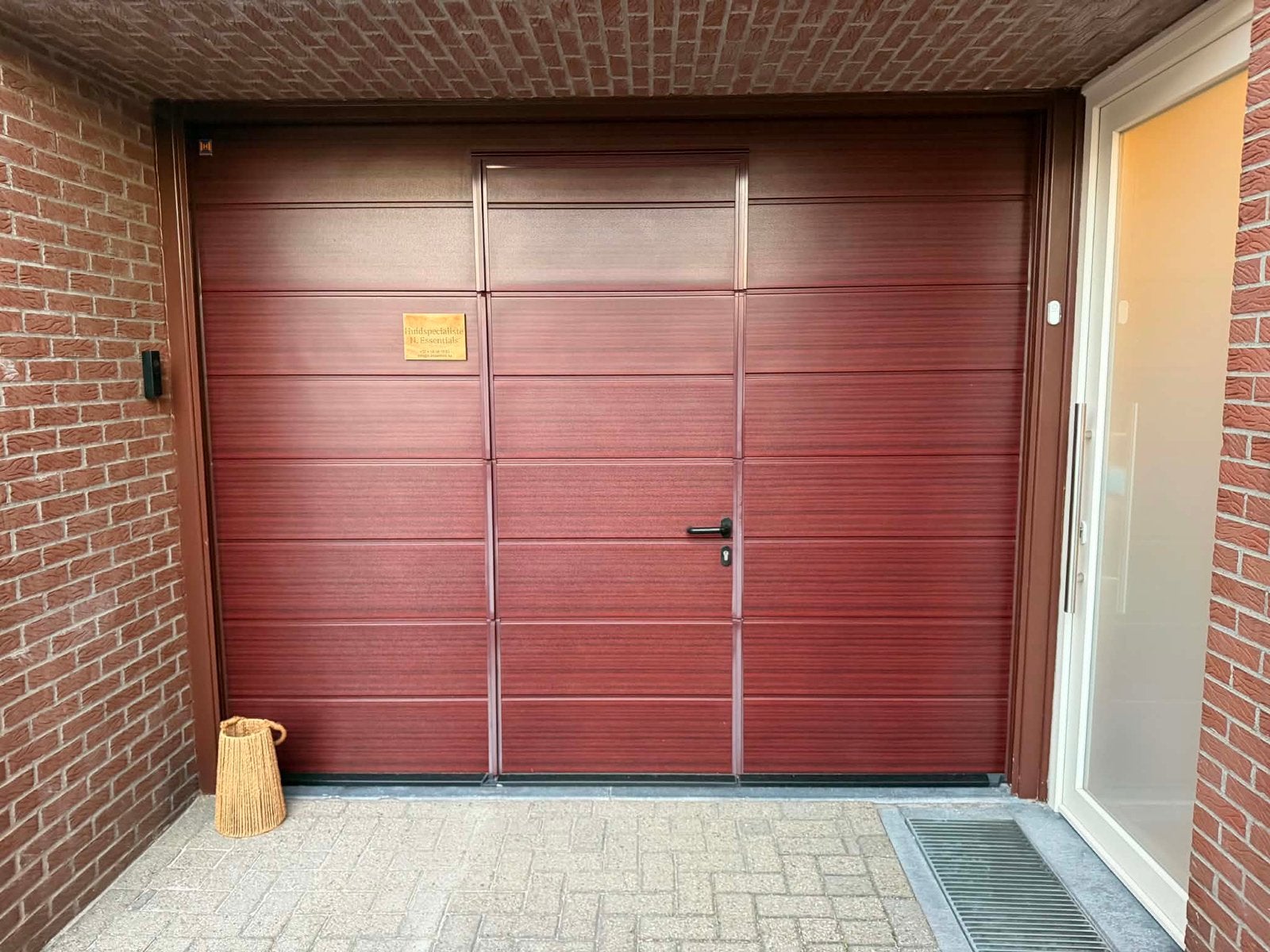 Hörmann sectionaalpoort met deur (gedemonteerd)