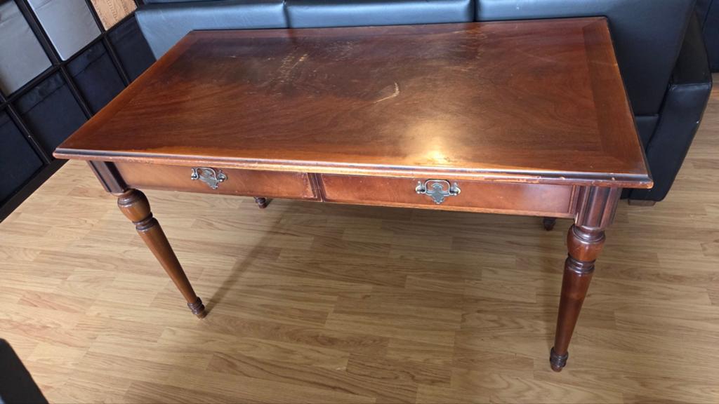 Bureautafel, Ophalen