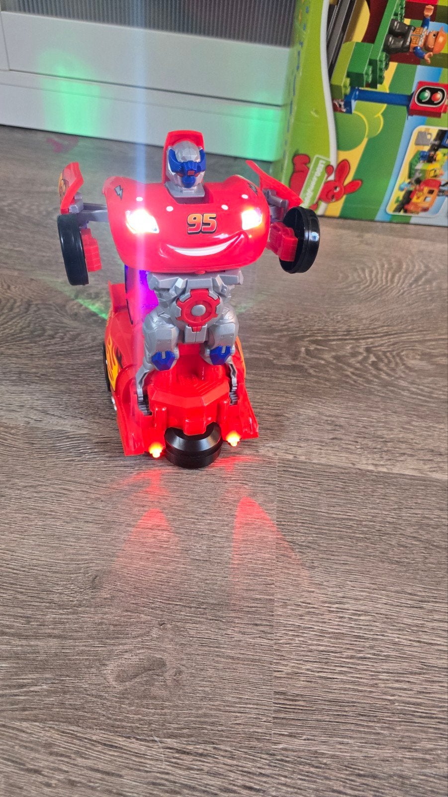 Voiture Transformers Cars Flash McQueen – Lumières, sons, Enfants & Bébés, Jouets | Véhicules en jouets, Enlèvement ou Envoi