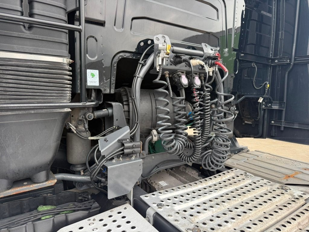Volvo FH 500 (stock id 04058) — 13