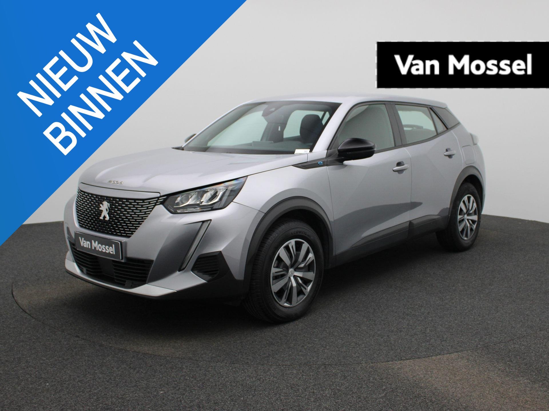 Peugeot 2008 e-2008 Active Pack (automatique), Argent ou Gris, 136 ch, Automatique, Tissu