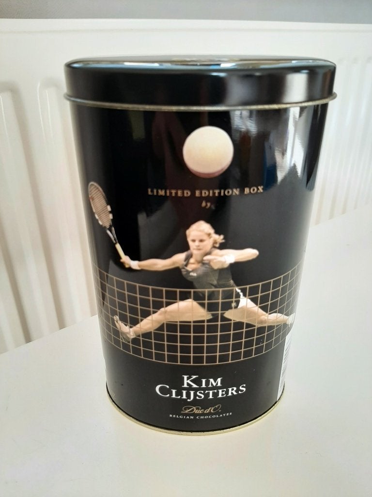 blikken doos chocolatier Duc d'O , Kim Clijsters, vintage, Ophalen, Zo goed als nieuw, Overige merken