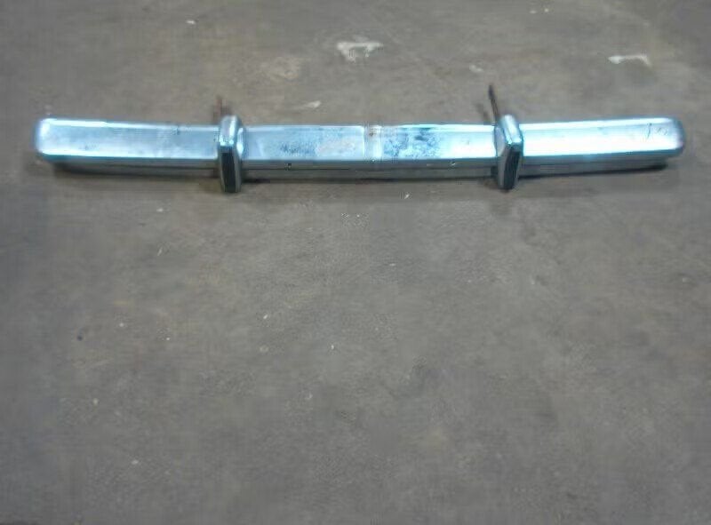 BUMPER VOOR Ford Taunus (01-1970/02-1976), Henry-Ford-Straße 1 50735 Köln, DE, Avant, Ford-Werke GmbH, Enlèvement ou Envoi