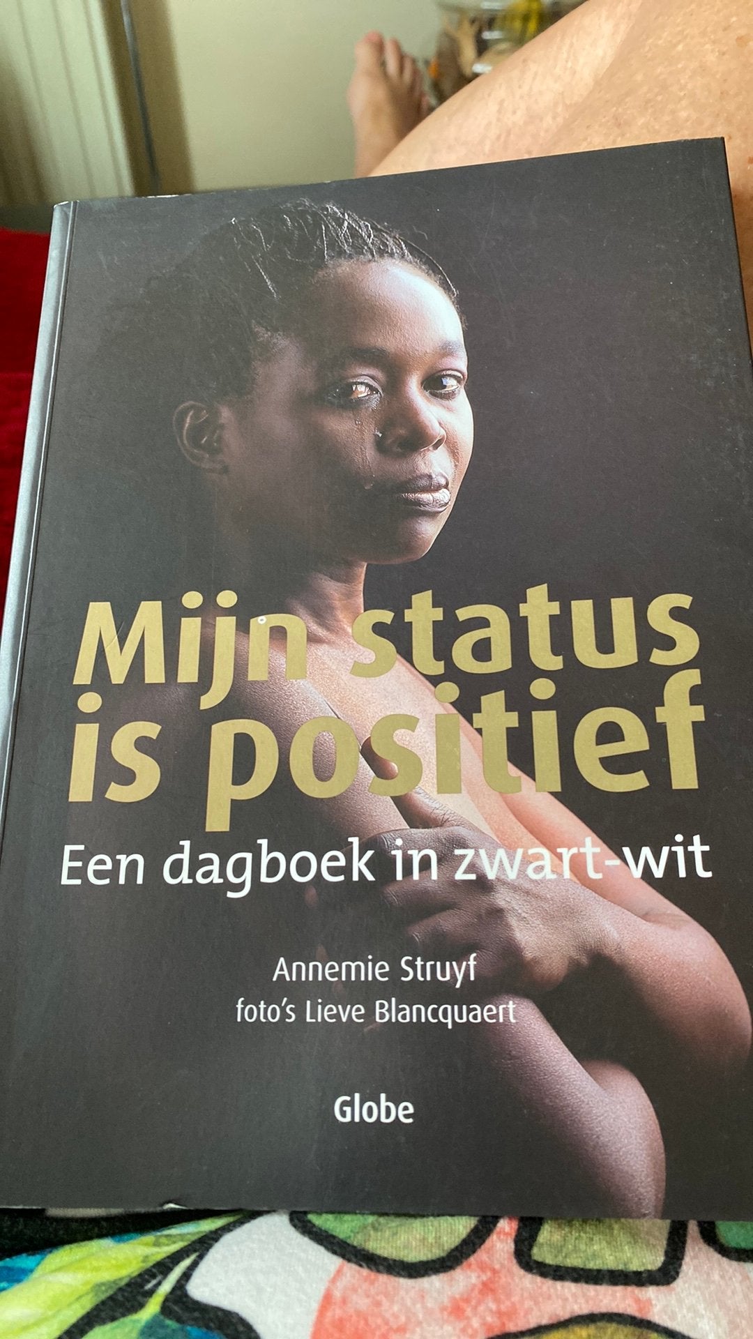 Mijn status is positief, Livres, Biographies, Enlèvement ou Envoi, Comme neuf