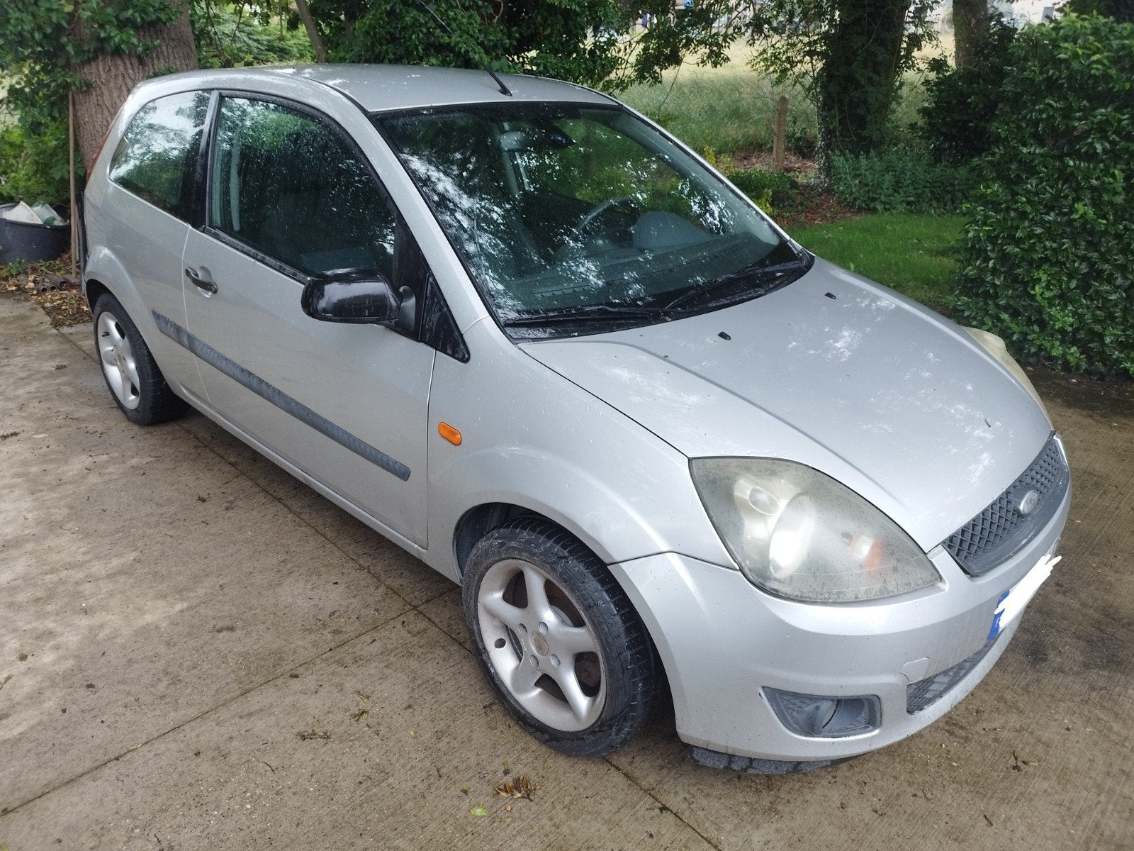 Ford Fiesta 1L4 TDCI Clim 950e, Autos, Particulier, Achat, Radio