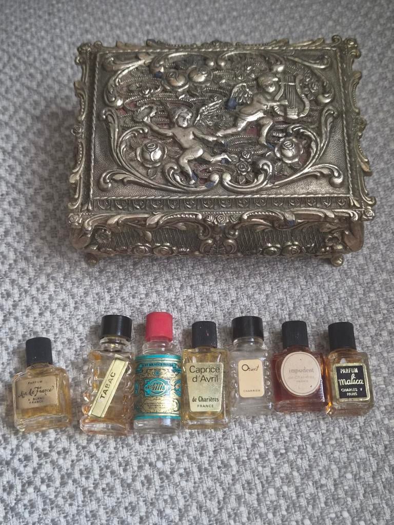 Verzilverd bijou doosje +7 parfumflesje, Antiek en Kunst, Antiek | Zilver en Goud, Ophalen of Verzenden