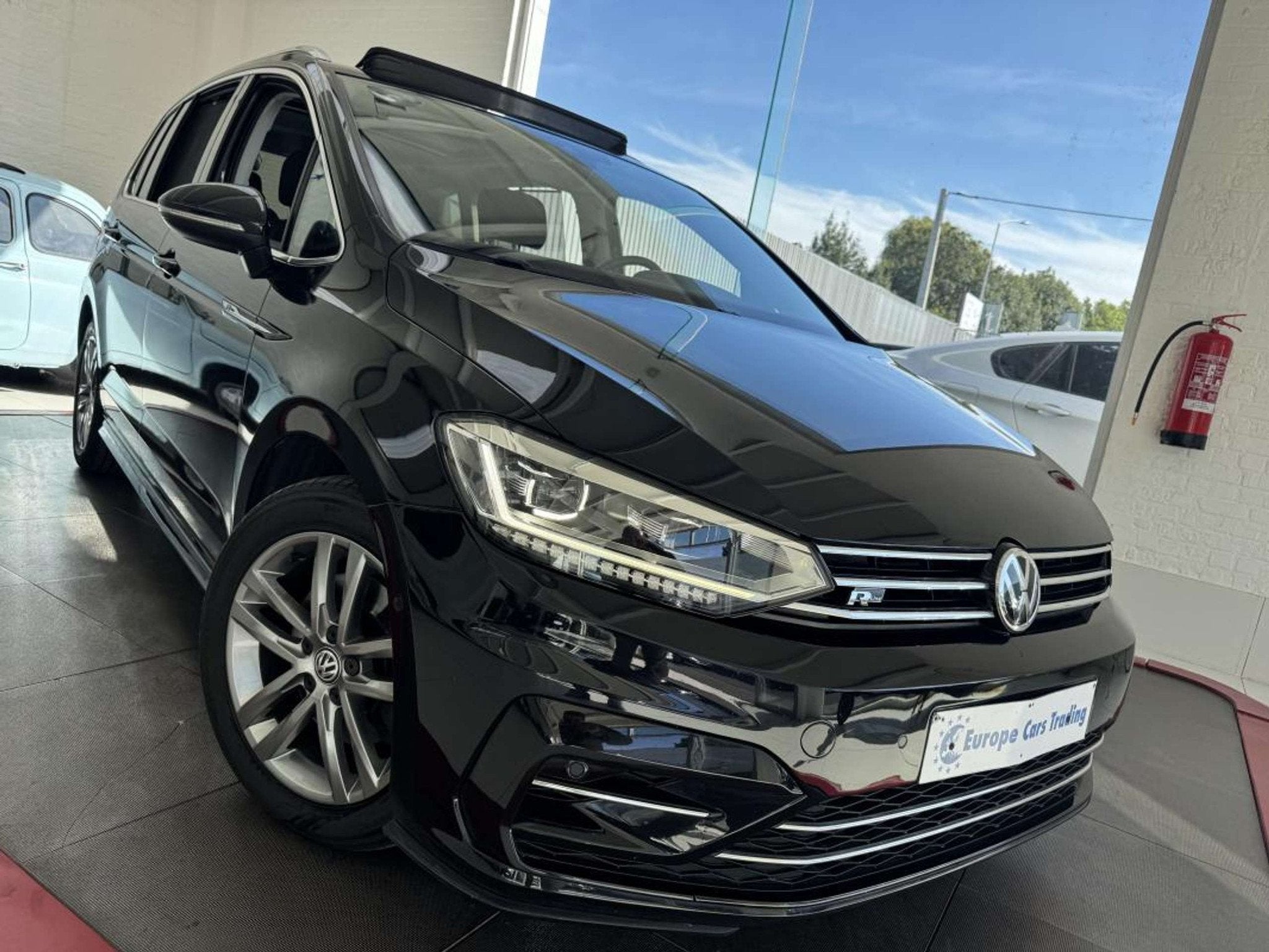 Volkswagen Touran RLINE R LINE 1.6TDI 115CH BVA DSG ALCANTAR, Autos, Achat, Entreprise, 7 places, 116 ch