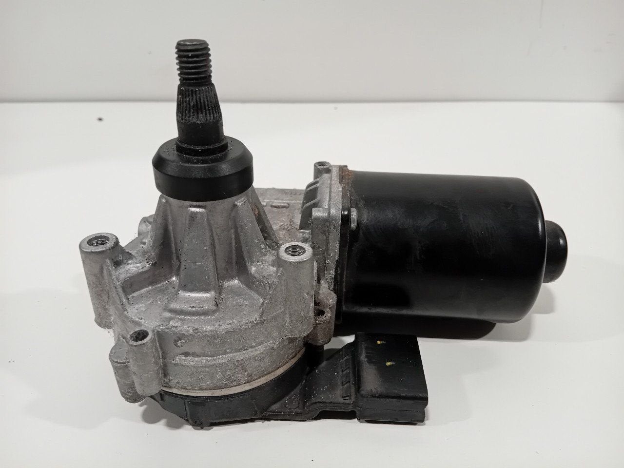 Ruitenwissermotor voor Ford Transit Connect, Onderdelen@venauto.nl, Van der Ven Autorecycling B.V., Ettenseweg 76, 4706 PB Roosendaal, The Netherlands