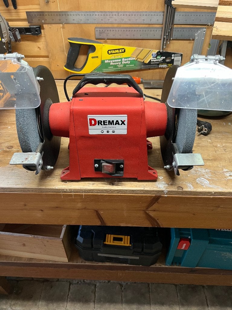 Slijpmolen, Ophalen, Zo goed als nieuw, Minder dan 700 watt, Werkbankslijpmachine