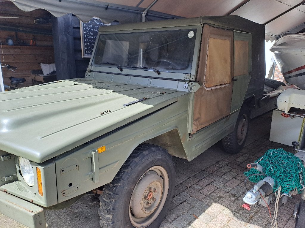 Iltis volkswagen Bombardier Willysoldtimer inruil camper 4x4, Auto's, Oldtimers, Particulier, 4x4, Volkswagen, Benzine, SUV of Terreinwagen