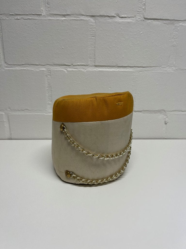 Vintage kolbak/shako beige en oker,, Ophalen
