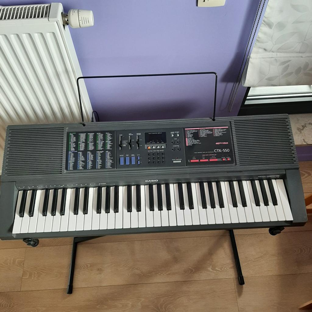 Keyboard cacio CTK-550 met 61 toetsen, met staander., Muziek en Instrumenten, Keyboards, Ophalen, Casio, Met standaard, 61 toetsen