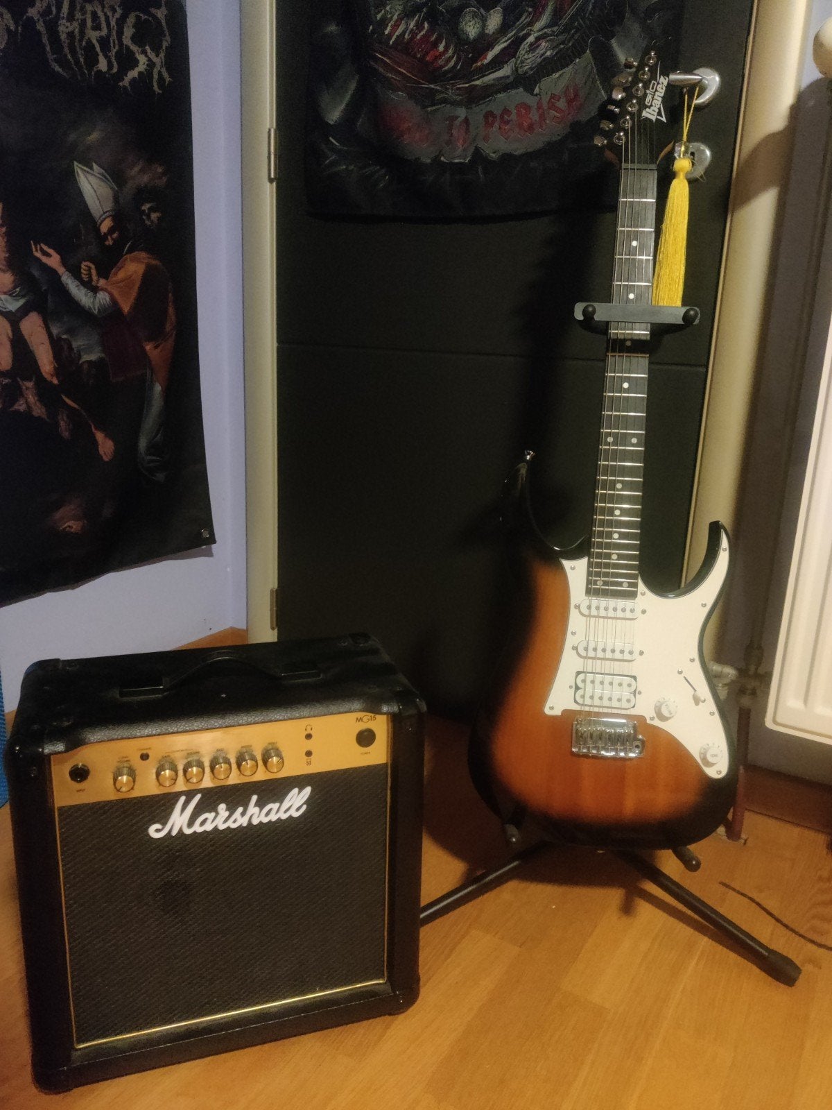 Starterset - Elektrische gitaar Ibanez + Marshall amp, Muziek en Instrumenten, Versterkers | Bas en Gitaar, Ophalen, Gitaar