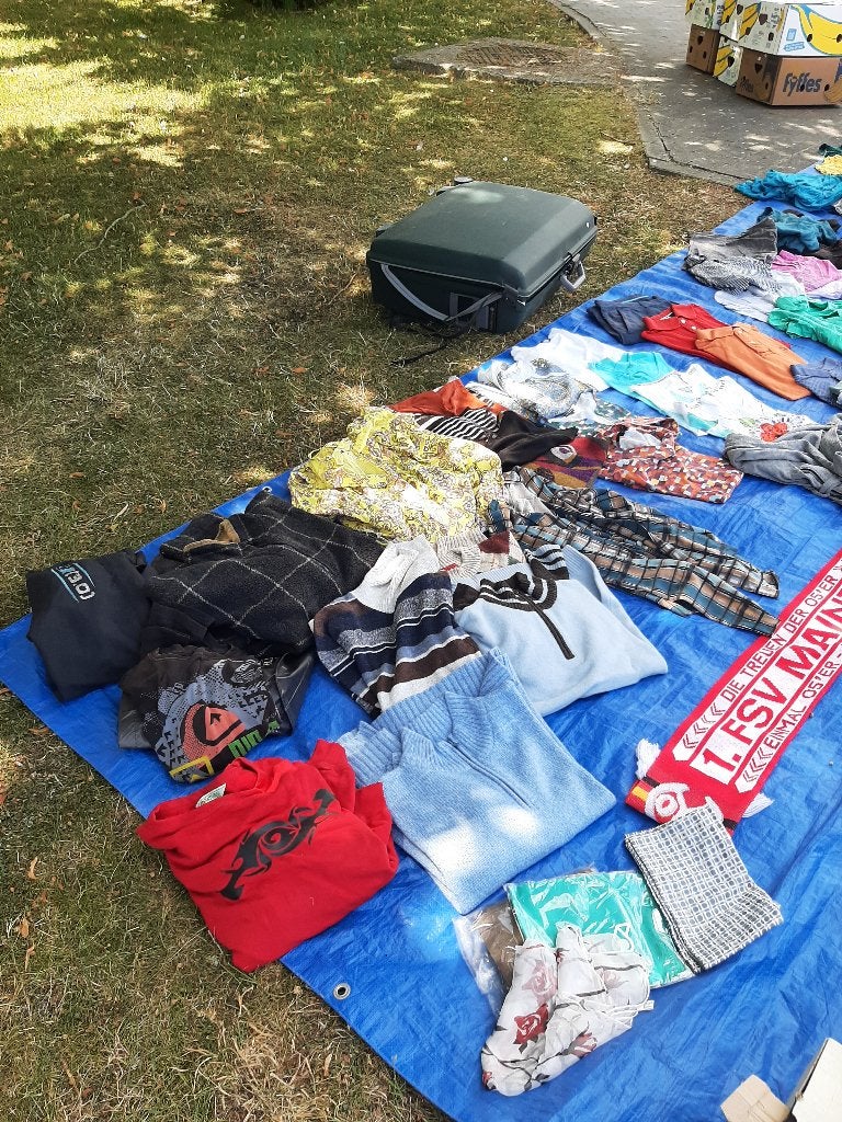 bananedozen met kledij en schoenen, Enlèvement, Comme neuf