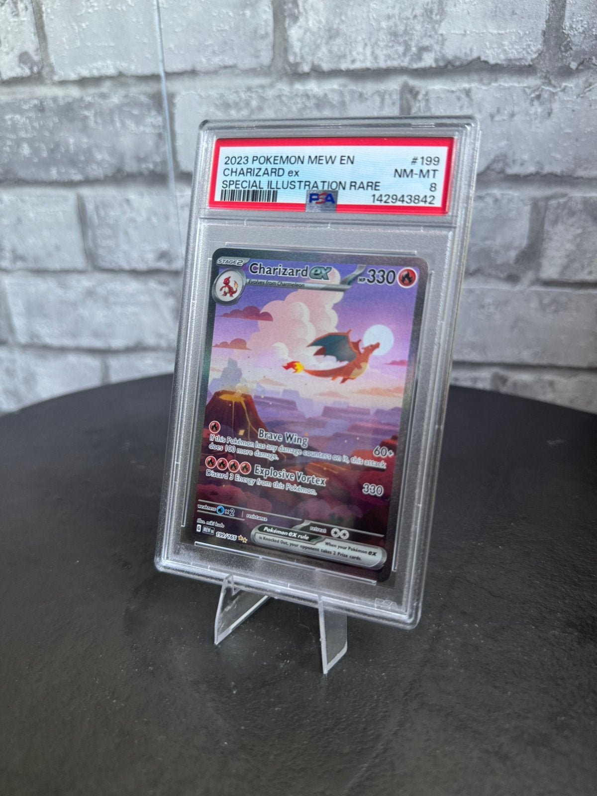 Charizard ex 151 #199 psa 8, Hobby en Vrije tijd, Verzamelkaartspellen | Pokémon, Ophalen of Verzenden, Zo goed als nieuw