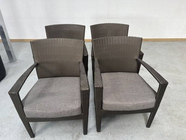 fauteuil met armen voor buiten, Ophalen, Gebruikt