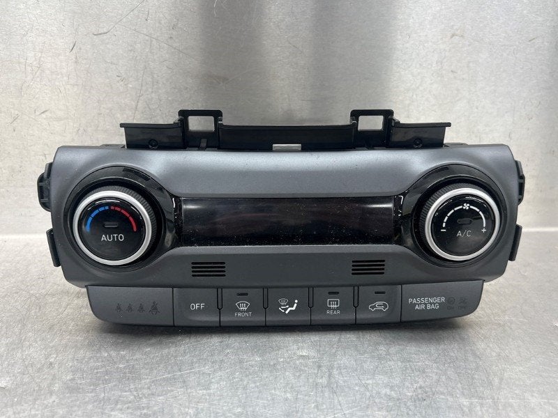 PANNEAU DE COMMANDE CHAUFFAGE CLIMATISATION Kona (OS), Utilisé, Hyundai