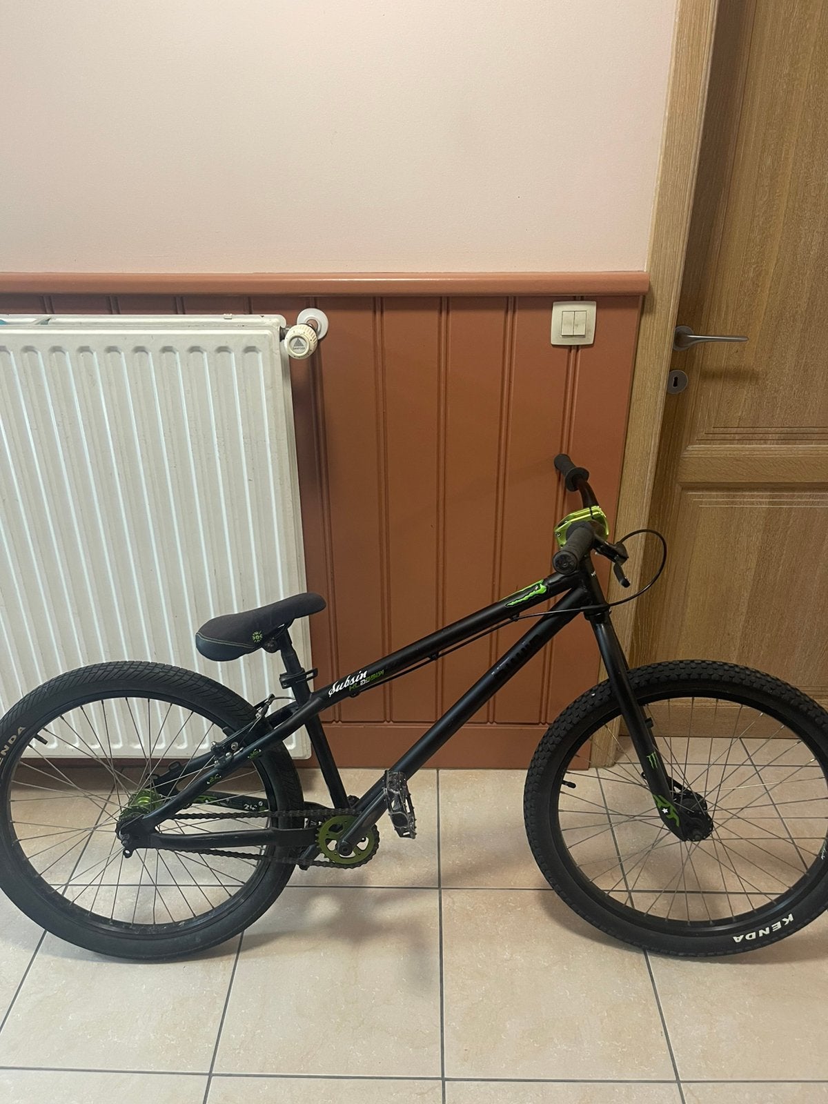 Btwin bmx, Fietsen en Brommers, Fietsen | Crossfietsen en BMX, Ophalen, Zo goed als nieuw