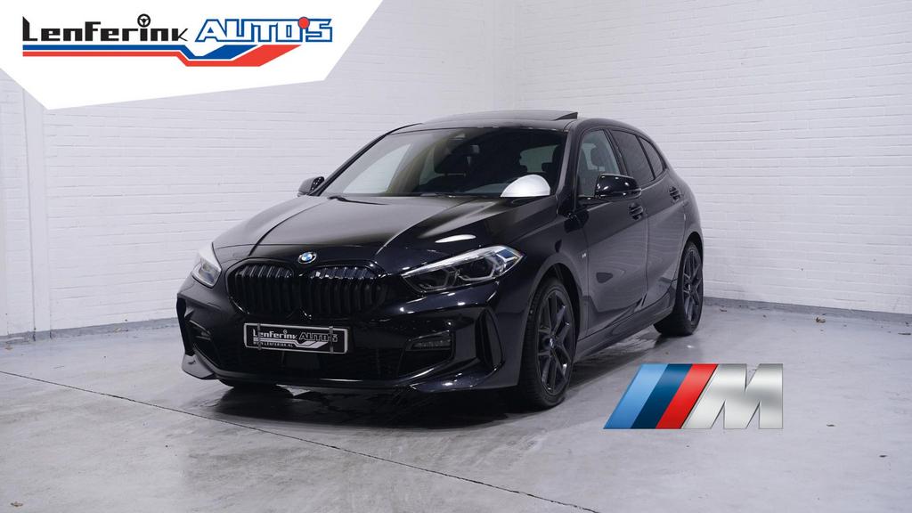 BMW 118 1-serie 118i M Sport NAP Panodak Camera PDC v+a Appl, Auto's, Automaat, 1 Reeks, Zwart, Bedrijf