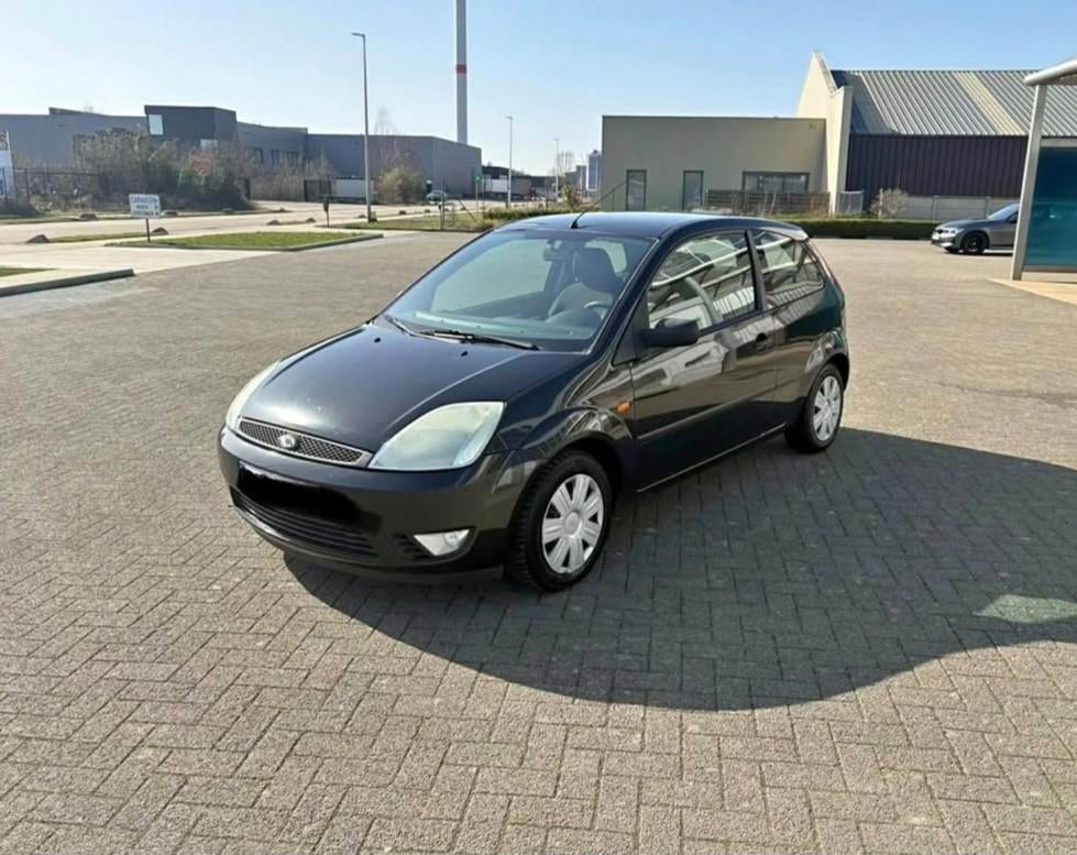 Ford fiesta met keurıng 1.3 benzın start rijd perfect, Auto's, Particulier, Te koop