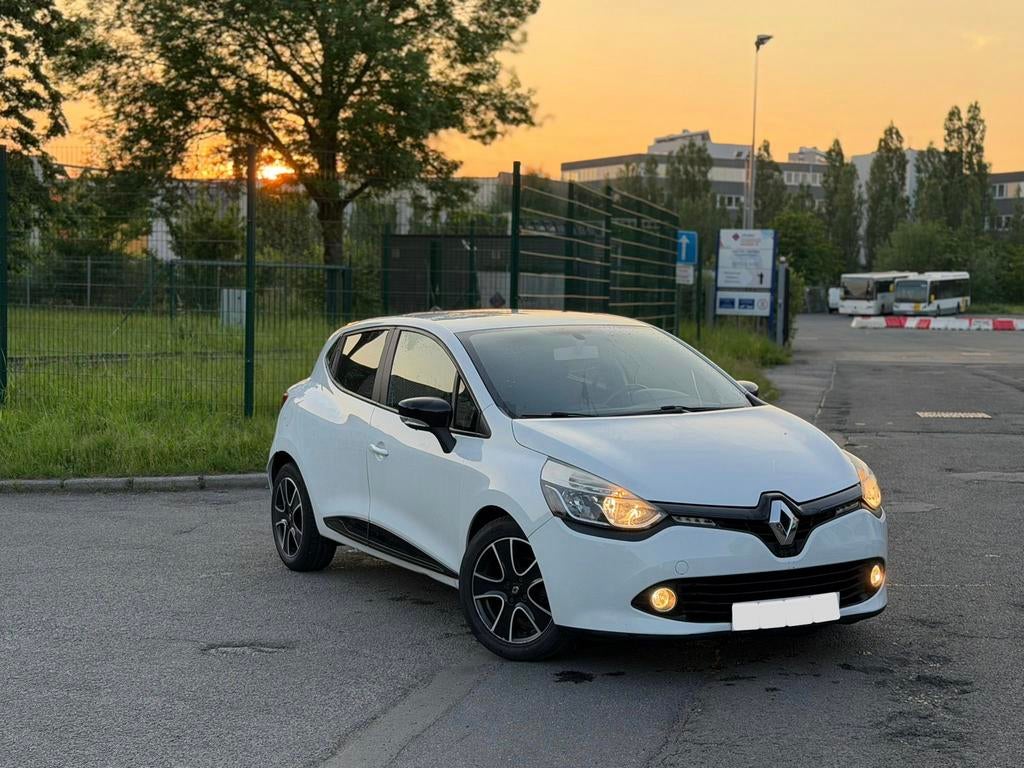 Renault clio pret à immatriculé, Autos, Achat, Boîte manuelle, 5 portes, Air conditionné