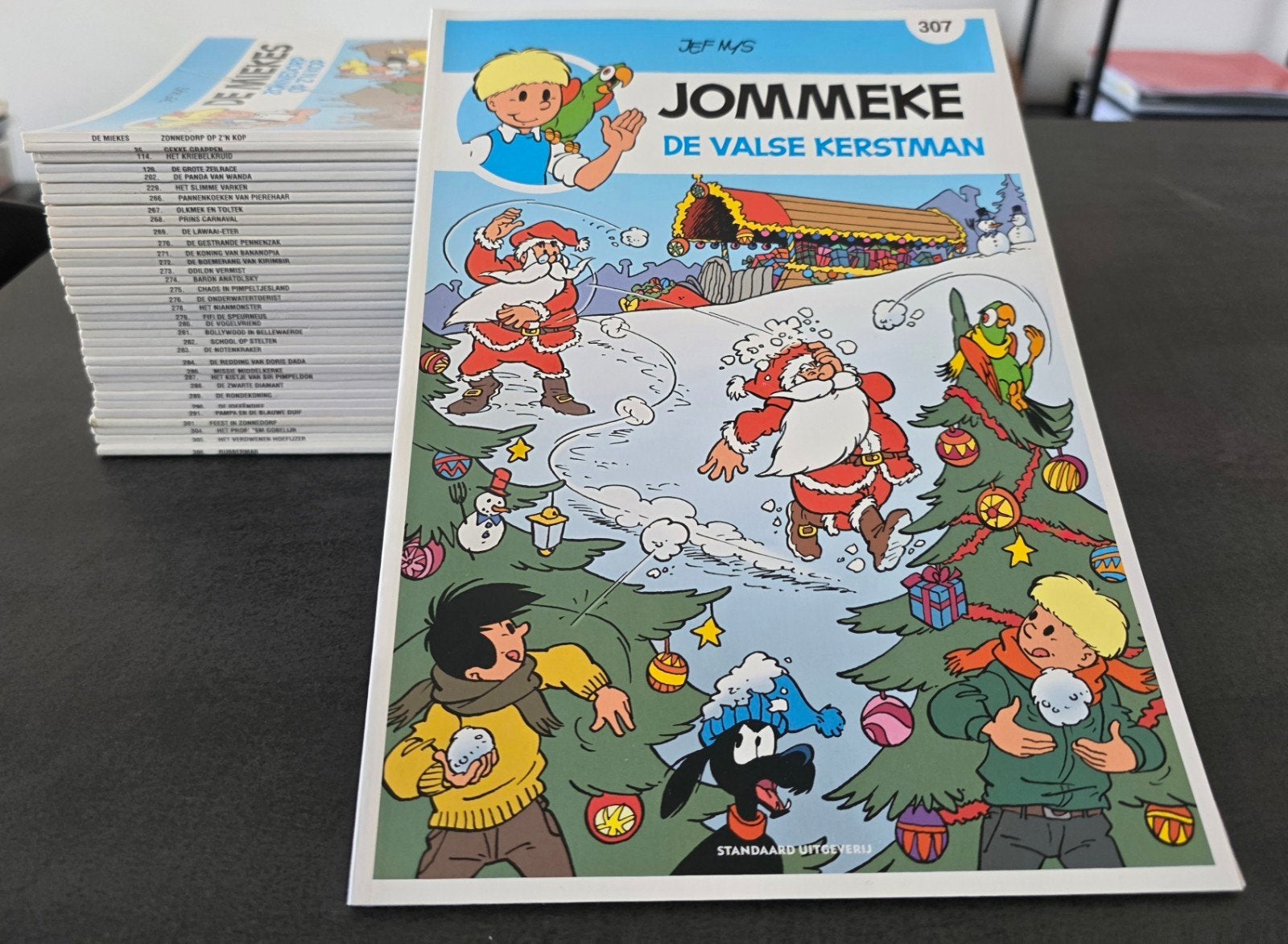 Strips: Jommeke ( blauwe achterkant ), Ophalen of Verzenden, Zo goed als nieuw