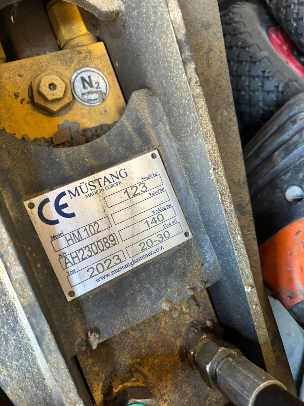 Breekhamer mustang, Enlèvement, Comme neuf