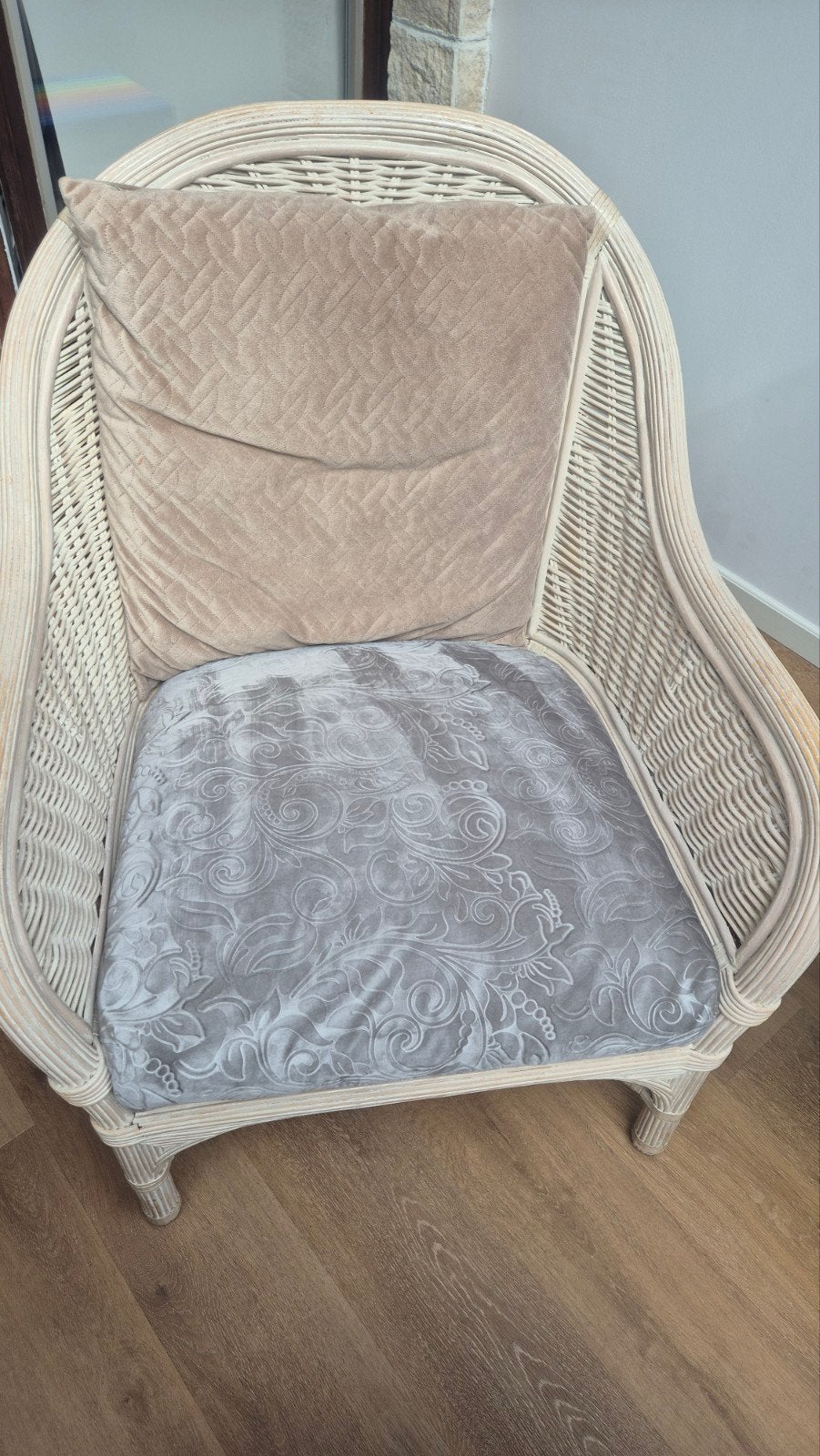 rotan fauteuil met salontafel, Huis en Inrichting, Stoelen, Ophalen