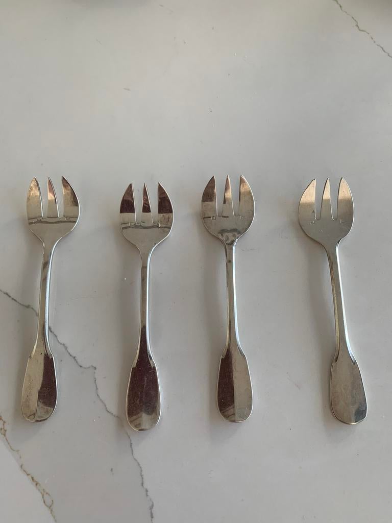 4 fourchettes à huîtres en métal argenté, Antiquités & Art, Antiquités | Couverts, Enlèvement ou Envoi